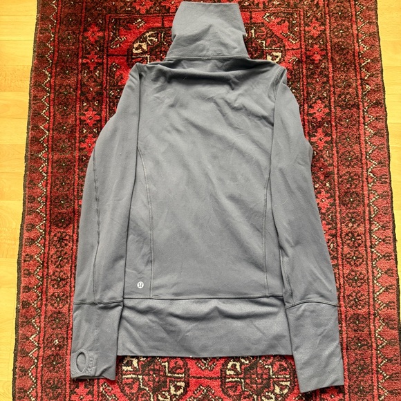 Lululemon Active Jacket Womens Size 9 - Picture 5 of 7